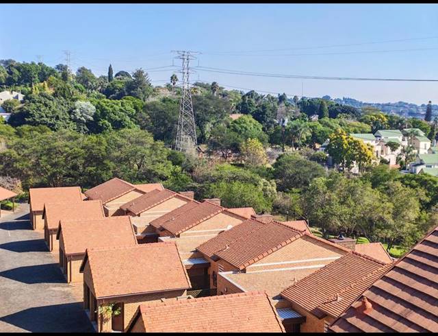 1 BEDROOM APARTMENT FOR SALE IN NEWLANDS